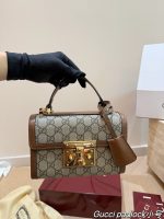 Gucci padlock handle size : 20 X 13 cm - Image 2