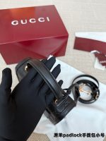 Gucci padlock handle size : 20 X 13 cm - Image 3