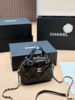 CHANEL 25N bag size : 18×13×7cm