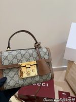 Gucci padlock handle size : 20 X 13 cm