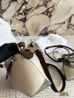 LOEWE PUZZLE BAG  SIZE : 18*11cm,  24*15cm - Image 5