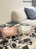 CHANEL BAG SIZE : 20CM - Image 2