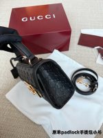 Gucci padlock handle size : 20 X 13 cm - Image 5