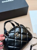CHANEL 25N bag size : 18×13×7cm - Image 4
