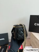 CHANEL vanity  bag size :  10x9 cm - Image 3