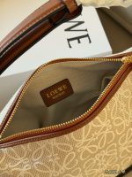 LOEWE BAG SIZE : 22×15cm, 26*17cm - Image 5