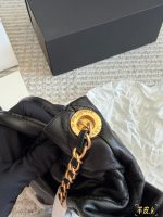 CHANEL 25K BAG SIZE : 23CM - Image 6