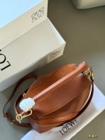 LOEWE PUZZLE  BAG SIZE :  24CM ,  18*11cm - Image 8