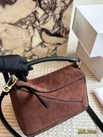 LOEWE PUZZLE SUEDE BAG SIZE :  24CM - Image 5