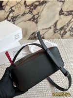 LOEWE PUZZLE BAG  SIZE : 18*11cm,  24*15cm - Image 6
