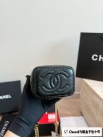 CHANEL vanity  bag size :  10x9 cm - Image 7