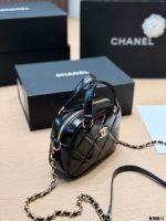 CHANEL 25N bag size : 18×13×7cm - Image 8