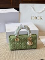 DIOR LADY DIOR JOY  SIZE : 17CM / 22cm
