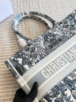DIOR BOOK TOTE SIZE : 36 CM - Image 3