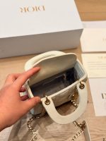 DIOR LADY DIOR SIZE : 17CM - Image 3