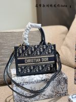 DIOR BOOK TOTE MINI SIZE :  21.5x 13 X 7.5 cm