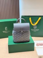 GOYARD BACKPACK SIZE : 19 X 22cm - Image 2