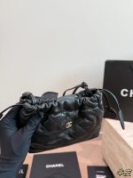 CHANEL BAG  SIZE :  19 x 14 cm - Image 3