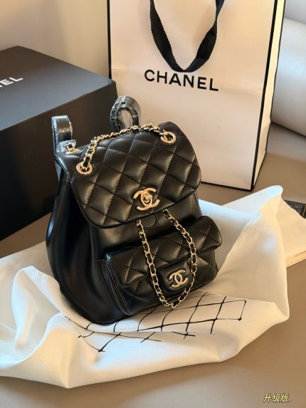 CHANEL BACKPACK size：18*20cm