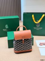 GOYARD BACKPACK SIZE : 19 X 22cm