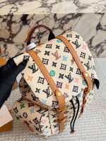 LOUIS VUITTON lv BACKPACK SIZE :  45 X 26cm - Image 6