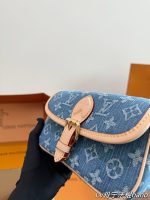 LOUIS VUITTON lv Nano Diane SIZE : 19 CM - Image 4