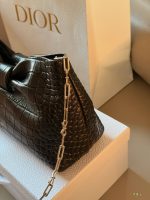 DIOR BOW  BAG SIZE : 23*13cm - Image 3