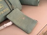 CHANEL bag size :38*30cm , 33*25cm - Image 4