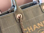 CHANEL bag size :38*30cm , 33*25cm - Image 5