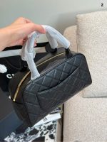 CHANEL BAG SIZE :  27x16x9cm - Image 4