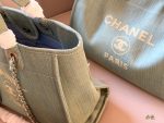 CHANEL bag size :38*30cm , 33*25cm - Image 7