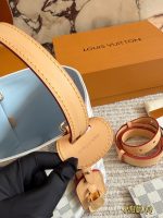 LOUIS VUITTON lv  All In BB - Image 8