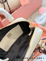 MIUMIU  BAG  SIZE : 20cm， 22cm， 28cm - Image 9