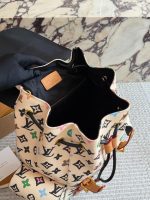 LOUIS VUITTON lv BACKPACK SIZE :  45 X 26cm - Image 5