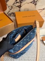LOUIS VUITTON lv BAG SIZE : 22 X 13cm - Image 8
