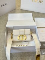 DIOR  MONTAIGNE BAG SIZE : 18 x 13cm - Image 3