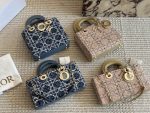 DIOR LADY DIOR JOY  SIZE : 22cm / 17 cm