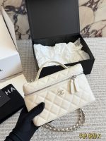 CHANEL 25C LP vanity  size : 19x 12 cm - Image 3