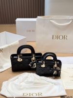 DIOR LADY DIOR JOY SIZE : 22CM / 17cm - Image 3