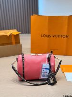 LOUIS VUITTON lv Express  BAG SIZE :  25  X 15cm - Image 8