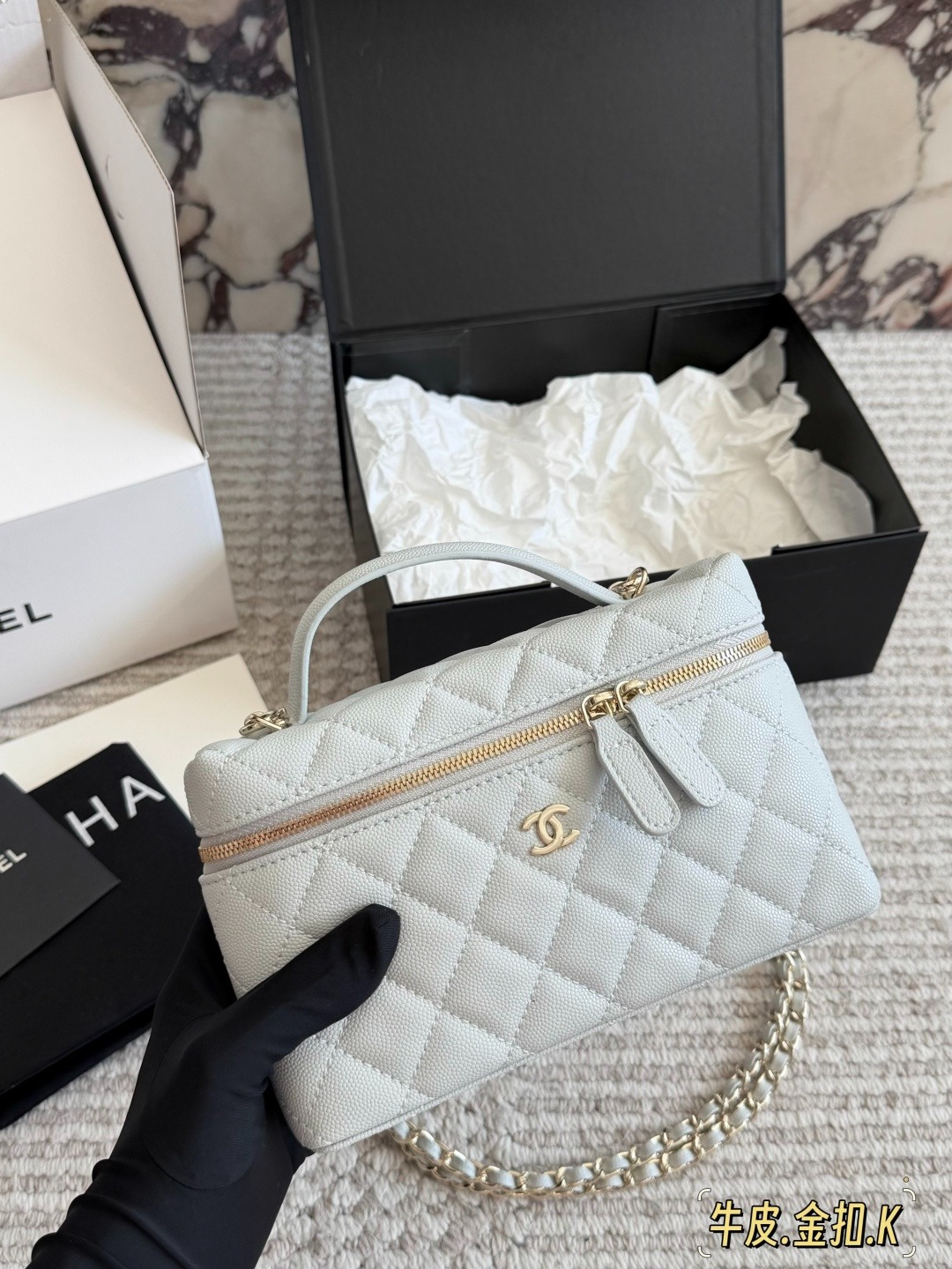 imgi_45_cmp_i1772808911611_4318_0_3 CHANEL 25C LP vanity size : 19x 12 cm - Image 1