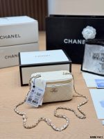 CHANEL VANITY  SIZE : 17×10×8cm - Image 4