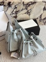 CHANEL 25 HOBO  SILVER HARDWARE SIZE : 22 CM / 26 CM