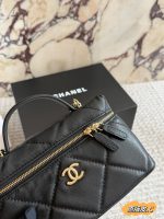 CHANEL 25C LP vanity  size : 19x 12 cm - Image 3