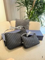 DIOR HOBO BAG  SIZE :  30cm/ 40cm - Image 5