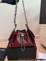 CHANEL 25 BAG SIZE : 22CM / 26CM - Image 4