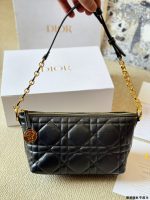 DIOR Diorstar Hobo SIZE : 20  X 15 CM - Image 2