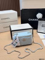 CHANEL VANITY  SIZE : 17×10×8cm - Image 7