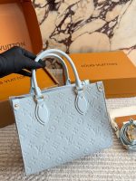 LOUIS VUITTON lv ON THE GO BAG size： 25*20cm