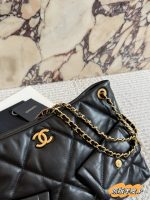CHANEL 25K HOBO SIZE : 37 X 25cm - Image 3